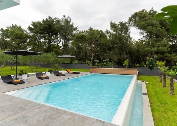 Matos Estate Zadarvillas Vila Diklo